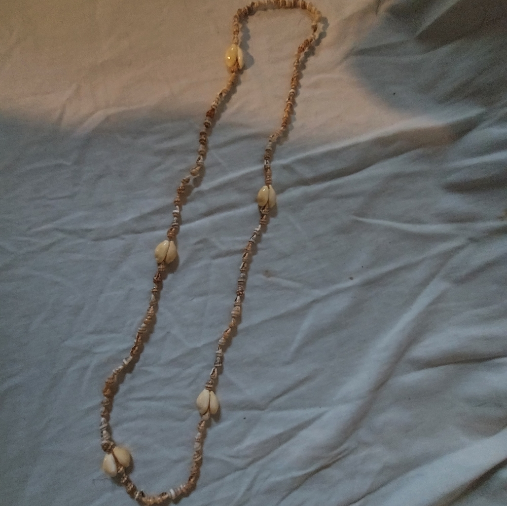 Shell necklace